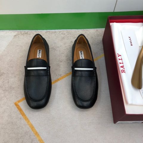 GIÀY MOCCASIN NAM BLY DÁNG ĐẬU CỔ ĐIỂN – DA BÊ HẠT NGUYÊN BẢN, ĐẾ HẠT CAO SU ÊM BÁM