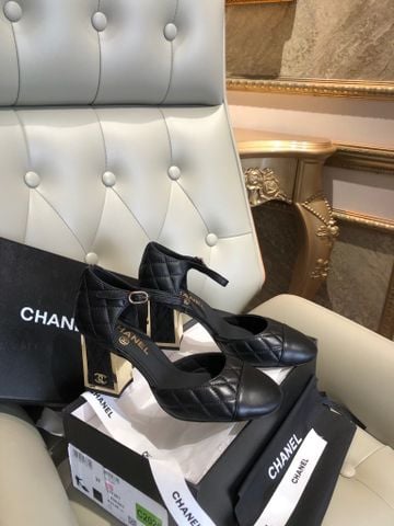 Giày cao gót C N Mary Jane  – Vẻ kiêu kỳ cổ điển, tỏa sáng mọi bước chân