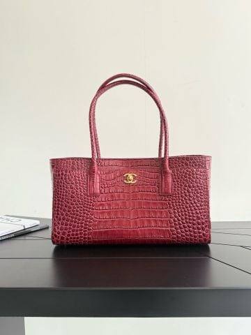 TÚI TOTE NAM NỮ C N DA BÒ DẬP VÂN CÁ SẤU TÔNG RƯỢU VANG SANG TRỌNG, PHOM RỘNG CAO CẤP