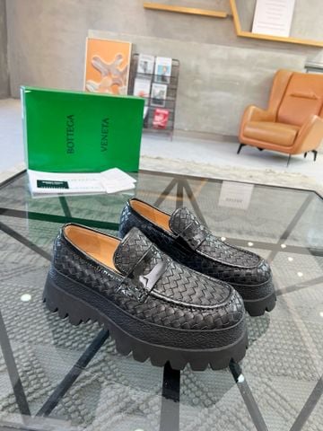 Giày nam nữ BV*