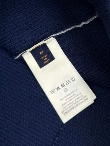 ÁO KHOÁC NAM L V PHỐI MONOGRAM & CARO DAMIER – DÁNG ZIP SANG GỌN