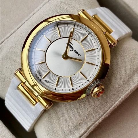 ĐỒNG HỒ NỮ FERR DÂY DA TRẮNG MẶT TRÒN VIỀN VÀNG THANH LỊCH