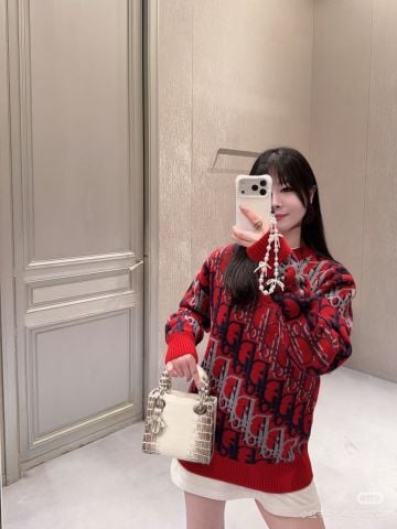 ÁO LEN NAM DR OBLIQUE DỆT JACQUARD SIGNATURE – FORM GỌN SANG