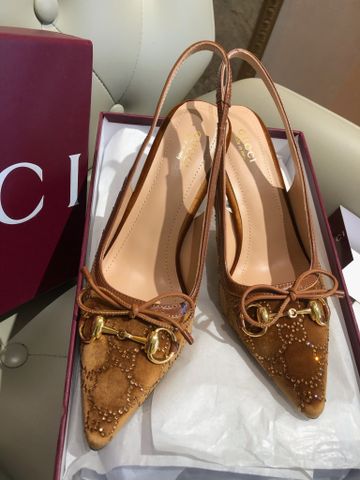 GIÀY CAO GÓT SLINGBACK PUMP NỮ G C MŨI NHỌN GG ĐÍNH ĐÁ – HORSEBIT PHỐI NƠ – GÓT 8.5CM
