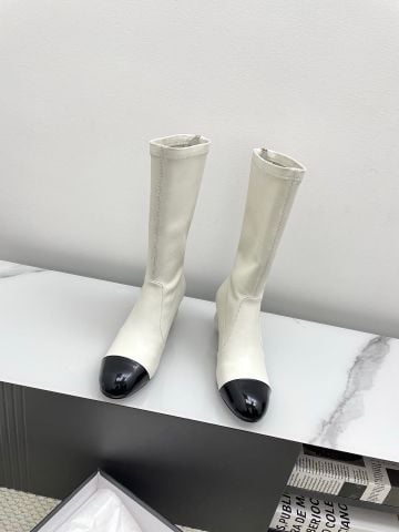 BOOT NỮ CN  GÓT NGỌC TRAI 5.5CM – PHIÊN BẢN TRẮNG NGÀ MŨI ĐEN