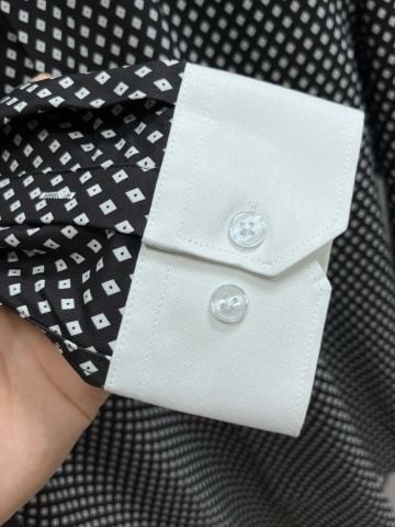 ÁO SƠ MI NAM T F HOẠ TIẾT MICRO GEOMETRIC – CỔ TRẮNG TƯƠNG PHẢN, CHẤT COTTON SHIRTING DỆT MỊN
