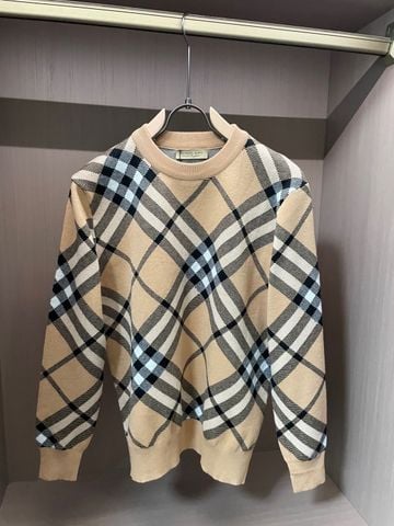 ÁO LEN NAM BUR HỌA TIẾT KẺ KINH ĐIỂN – FORM DỄ MẶC, NÂNG TẦM VẺ LỊCH LÃM