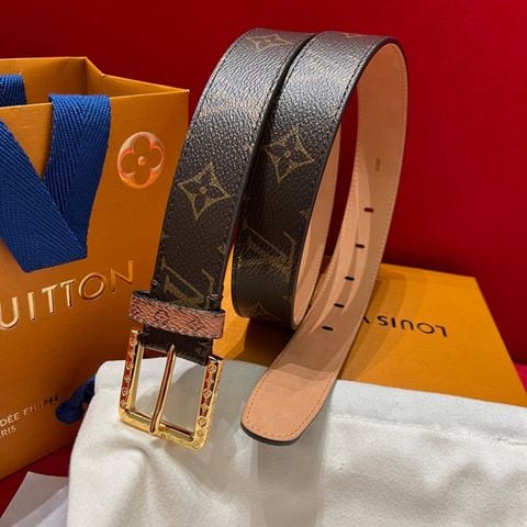 THẮT LƯNG NỮ L V MONOGRAM BẢN 3CM MẶT KIM LOẠI DẬP HỌA TIẾT TINH XẢO