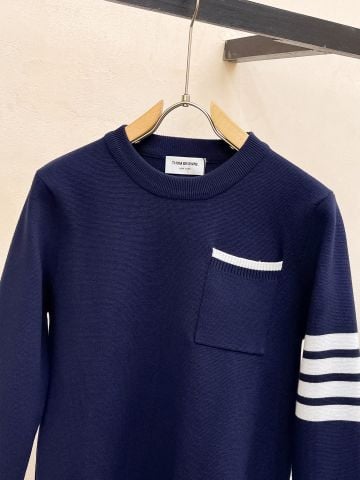 ÁO LEN NAM TB 4 SỌC TAY SIGNATURE – PHOM GỌN CHUẨN ÂU, DỆT DÀY ẤM ÁP