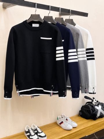 ÁO LEN NAM TB 4 SỌC TAY SIGNATURE – PHOM GỌN CHUẨN ÂU, DỆT DÀY ẤM ÁP