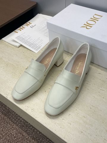 GIÀY NỮ LOAFER DR* D-NEW BALLET PHOM MŨI BO SANG TRỌNG – LOGO CD KIM LOẠI TINH XẢO