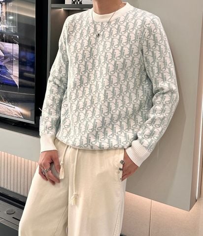 ÁO LEN NAM DR HỌA TIẾT DỆT SIGNATURE – PHOM GỌN SANG – DỆT KIM DÀY DẶN