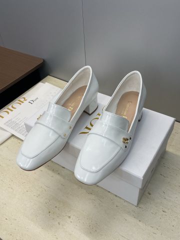 GIÀY NỮ LOAFER DR DA BÓNG – FORM MŨI VUÔNG THANH LỊCH, KHÓA CD TINH XẢO