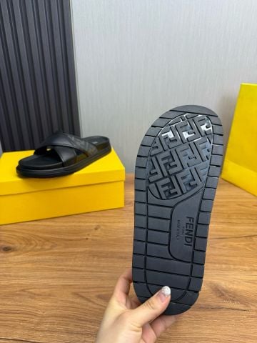 Dép nam FENDI* – Kiệt tác da thật, nâng tầm phong cách