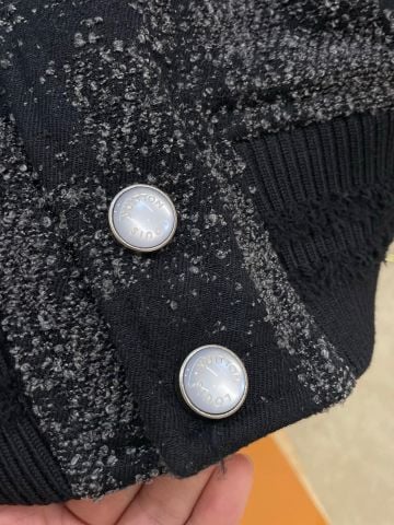 ÁO KHOÁC BOMBER NAM L V DAMOFLAGE DỆT NỔI ĐÍNH HẠT NGỌC TRAI TINH XẢO