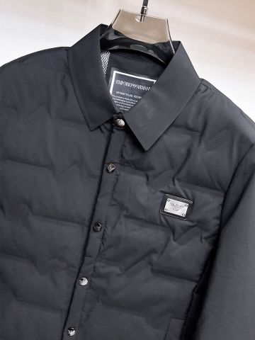 ÁO KHOÁC PHAO NAM AM DÁNG CỔ BẺ SANG TỐI GIẢN – PHOM ĐỨNG CHUẨN, NHẸ ẤM DỄ MẶC