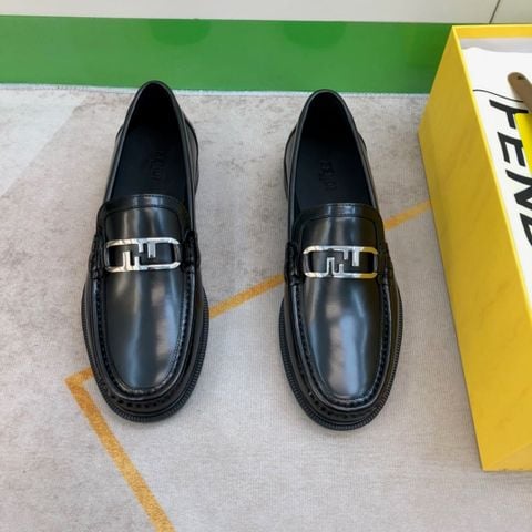 GIÀY NAM LOAFER FEN KHÓA KIM LOẠI DÁNG GỌN LỊCH THIỆP – HOÀN THIỆN DA BÊ VÂN HẠT