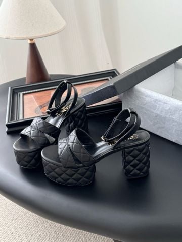 SANDAL CAO GÓT NỮ CN 25A QUILTED LEATHER PLATFORM SANDALS GÓT VUÔNG 9CM CHẦN BÔNG