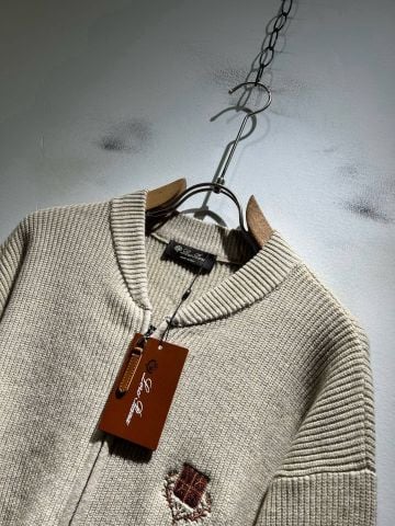 ÁO KHOÁC LEN NAM LP PHOM CARDIGAN DỆT NỔI – LOGO THÊU TINH TẾ