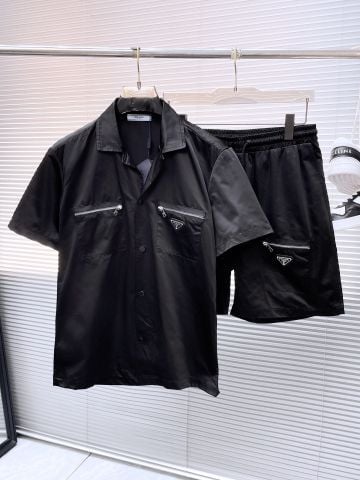 BỘ SHORT NAM P R RE-NYLON NYLON KỸ THUẬT BÓNG MỜ, ÁO SƠ MI TAY NGẮN CỔ BOWLING + QUẦN SHORT LOGO TAM GIÁC