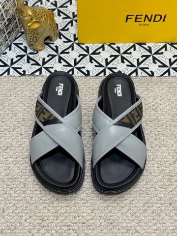 DÉP NAM FND QUAI CHÉO SIGNATURE MONOGRAM – FORM GỌN GÀNG, ÊM CHÂN, LÊN ĐỒ CỰC