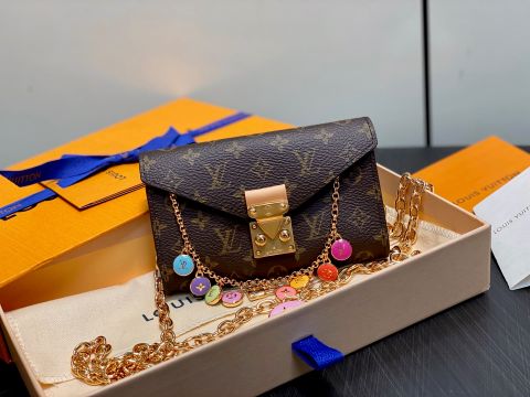 TÚI ĐEO EO NỮ L V POUCH METIS BELT MONOGRAM X TM CHARM ĐA SẮC