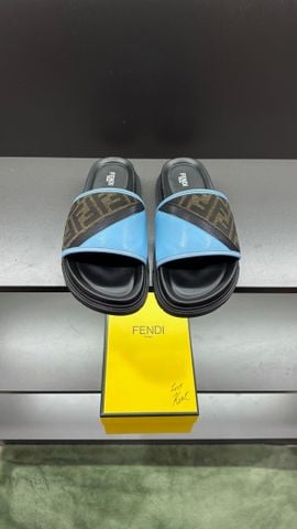 DÉP SLIDE NAM FND QUAI BẢN LỚN MONOGRAM – FORM GỌN GÀNG ĐI ÊM CHÂN