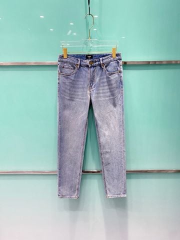 QUẦN JEANS NAM F E N D I DENIM LIGHT WASH PHỐI TÚI SAU FF MOTIF & LEATHER LOGO PATCH