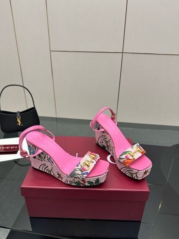 Sandal nữ đế xuồng GUCC*  – SANDAL PLATFORM “PINK BLOSSOM