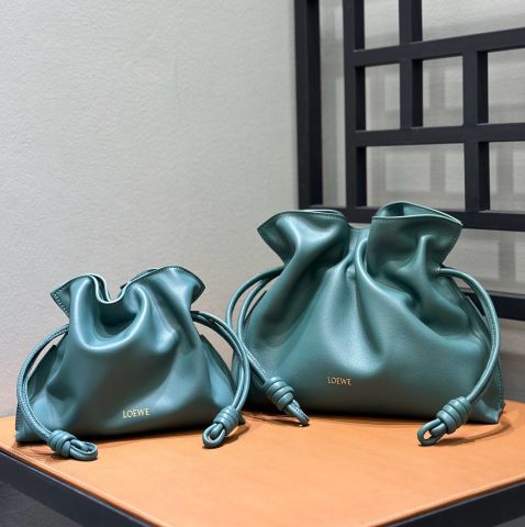 TÚI XÁCH NỮ L W FLAMENCO CLUTCH PHOM RÚT DÂY MỀM RỦ DA BÊ NAPPA
