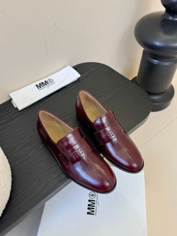 GIÀY NỮ MM6* LOAFER CỔ ĐIỂN DA BÓNG – PHIÊN BẢN VINTAGE THANH LỊCH