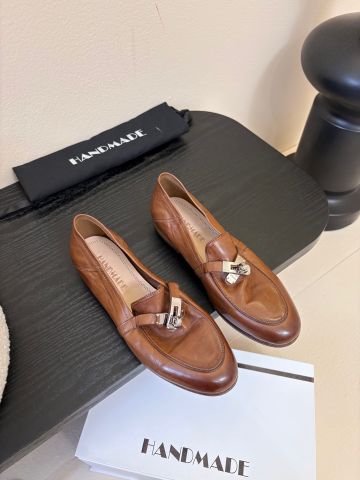 GIÀY LOAFER NỮ  HORSEBIT DA NGỰA WASHED, ĐẾ DA Ý CAO CẤP