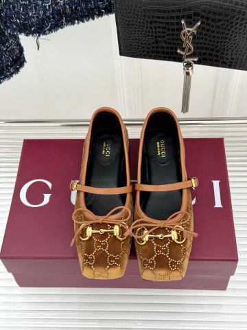 GIÀY BÚP BÊ NỮ GC MARY JANE MŨI VUÔNG BO MỀM ĐÍNH ĐÁ MONOGRAM KHÓA HORSEBIT