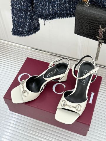 SANDAL CAO GÓT NỮ GC HORSEBIT MŨI VUÔNG GÓT 7.5CM THANH LỊCH CUỐN HÚT