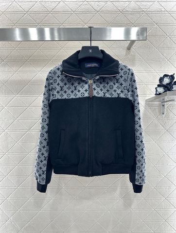 ÁO KHOÁC NỮ L V JACQUARD MONOGRAM PHỐI MẢNG TƯƠNG PHẢN – FORM ĐỨNG GIỮ ẤM ĐẸP SANG