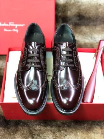 GIÀY NAM SALVATOR*E WINGTIP BROGUE – ĐẾ “LỐP MÁY BAY” CHỐNG MÒN