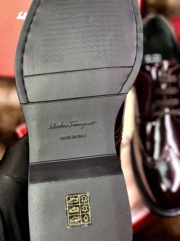 GIÀY NAM SALVATOR*E WINGTIP BROGUE – ĐẾ “LỐP MÁY BAY” CHỐNG MÒN