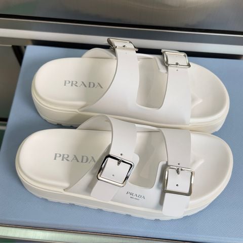 DÉP NỮ PRD QUAI ĐÔI KHÓA KIM LOẠI ĐẾ PLATFORM 5.5CM PHONG CÁCH THỂ THAO SANG TRỌNG