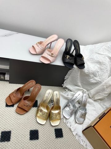 SANDAL CAO GÓT NỮ L V 6AM DẬP VÂN MẮT MÈO & HOA NỔI – DÁNG MULE TÔN DÁNG SANG