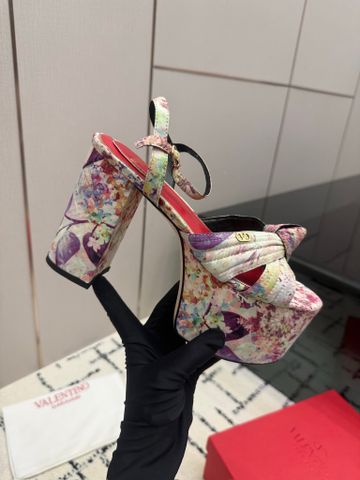 SANDAL CAO GÓT NỮ VLTN PLATFORM NHUNG HỌA TIẾT THẮT NÚT ĐỘC ĐÁO