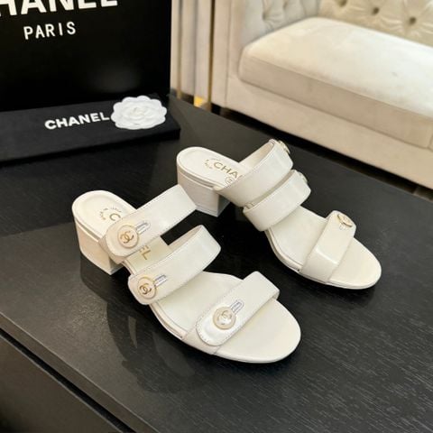 SANDAL NỮ CN NÚT BIỂU TƯỢNG – QUAI BẢN THANH LỊCH, GÓT VUÔNG 4,5CM
