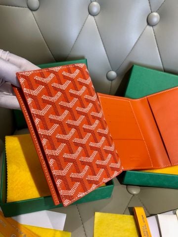 VÍ DÀI NAM NỮ GYD RICHELIEU MONOGRAM CHEVRON PHOM GẬP ĐÔI THANH LỊCH