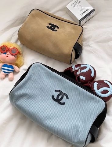 TÚI COSMETIC CN TRAVEL VANITY CASE CANVAS DỆT CHÉO VIỀN DA PHOM TRỤ SANG TRỌNG