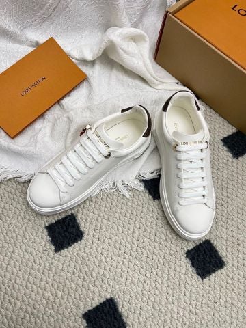 SNEAKER NỮ L V STADIUM BIỂU TƯỢNG SƯ TỬ  – FORM GỌN TÔN DÁNG