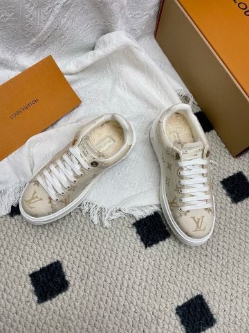 SNEAKER NỮ L V STADIUM MONOGRAM LÓT LÔNG MỀM ÊM – ĐẾ DÀY 3CM TÔN DÁNG