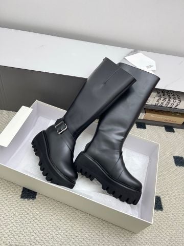 BOOT NỮ AMQ TREAD SLICK ĐẾ PLATFORM RÃNH LỚN – ĐAI KHÓA KIM LOẠI CỰC CHẤT