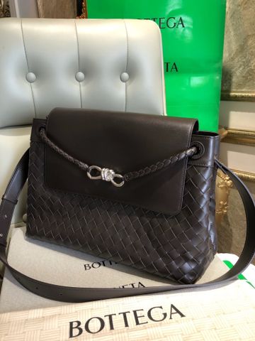 TÚI ĐEO VAI NAM NỮ B V ANDIAMO MESSENGER INTRECCIATO KHÓA NƠ KIM LOẠI BIỂU TƯỢNG 37CM