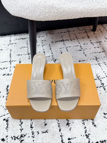 DÉP NỮ L V GÓT KITTEN 5.5CM DA BÒ HỌA TIẾT MONOGRAM ĐÍNH STUD THANH LỊCH