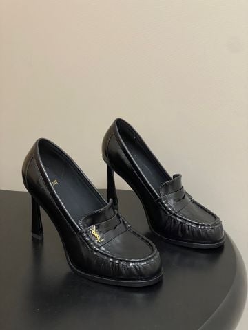 GIÀY LOAFER CAO GÓT NỮ YSL PHOM LE LOAFER RETRO – MŨI NHĂN GÂN