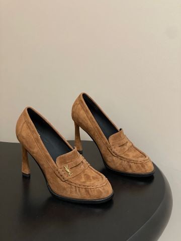 GIÀY LOAFER CAO GÓT NỮ YSL LE LOAFER DÁNG CỔ ĐIỂN DẬP VÂN CÁ SẤU GÓT 10CM